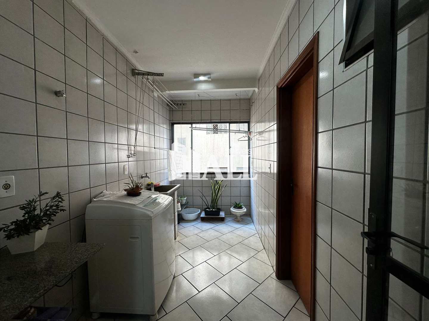 Apartamento à venda com 3 quartos, 123m² - Foto 9