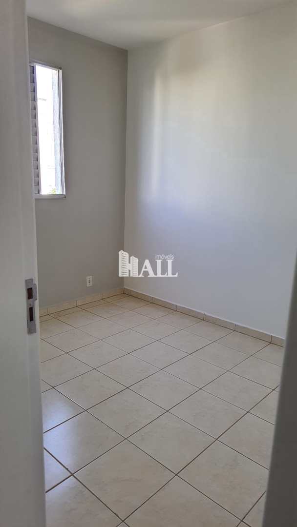 Apartamento à venda com 2 quartos, 42m² - Foto 4