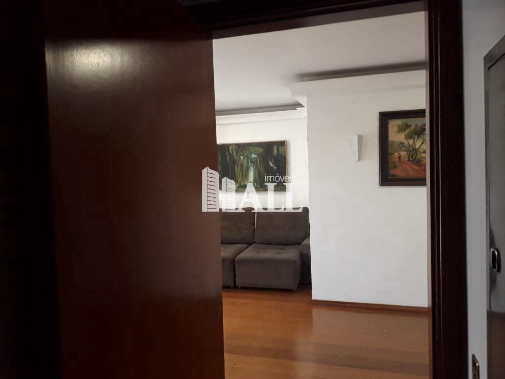 Apartamento à venda com 3 quartos, 140m² - Foto 9