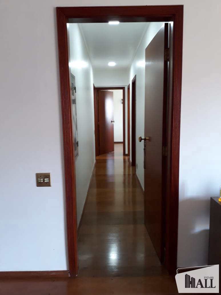 Apartamento à venda com 3 quartos, 140m² - Foto 7