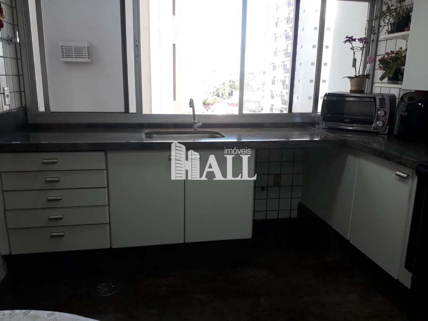 Apartamento à venda com 3 quartos, 140m² - Foto 27