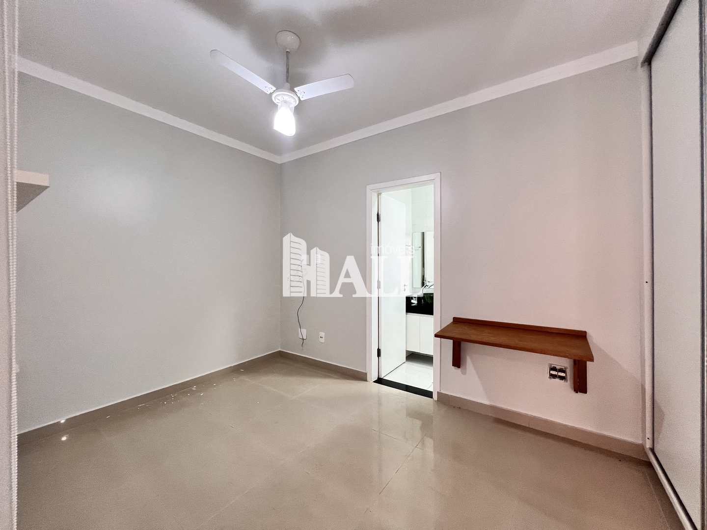 Casa à venda com 4 quartos, 220m² - Foto 8