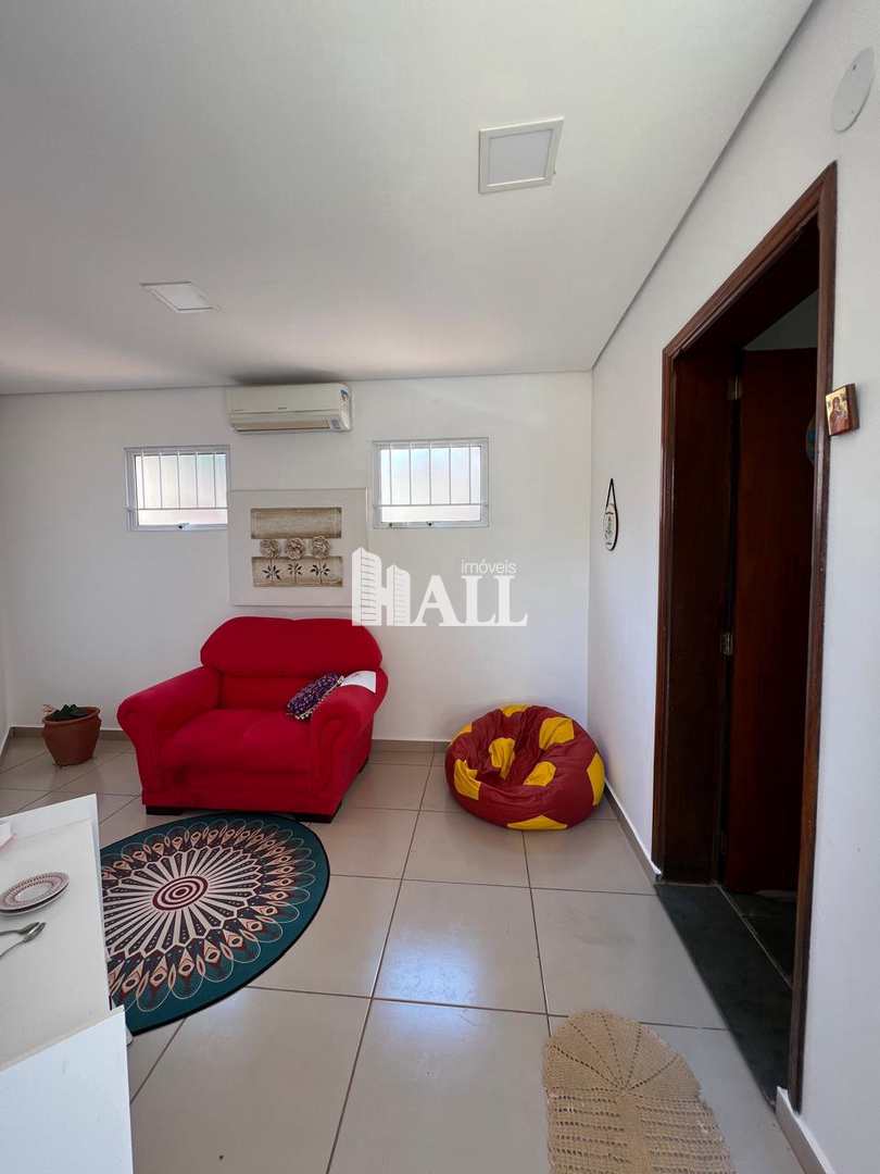 Casa à venda com 4 quartos, 248m² - Foto 2