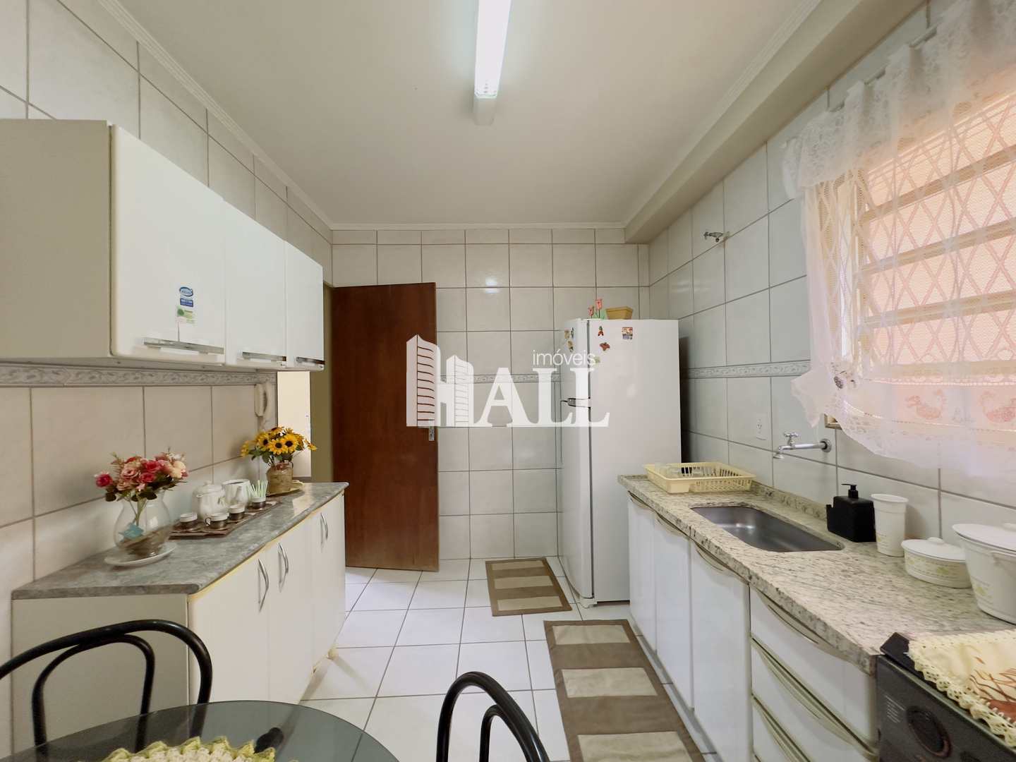 Apartamento à venda com 2 quartos, 75m² - Foto 8