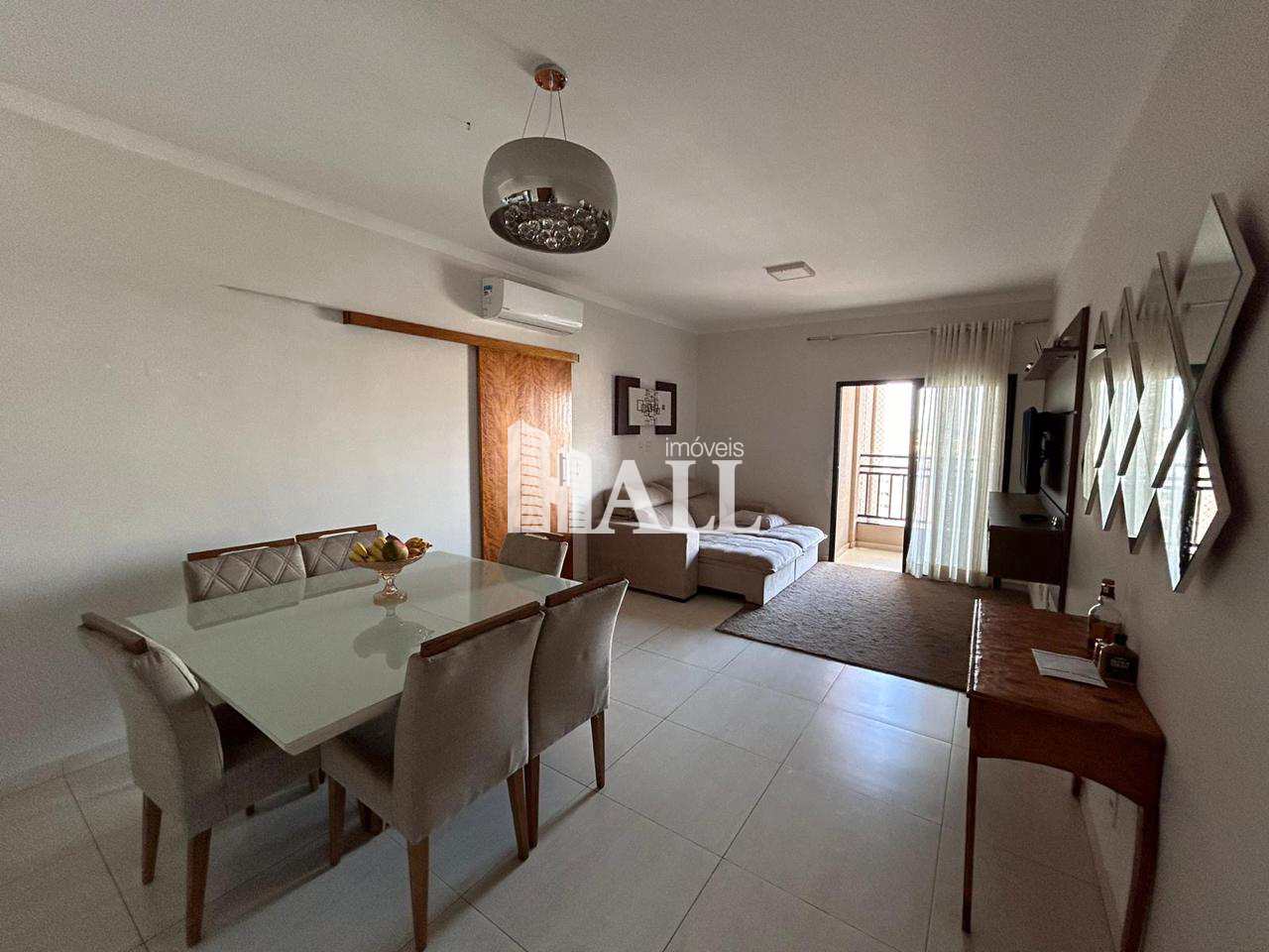 Apartamento à venda com 3 quartos, 82m² - Foto 2