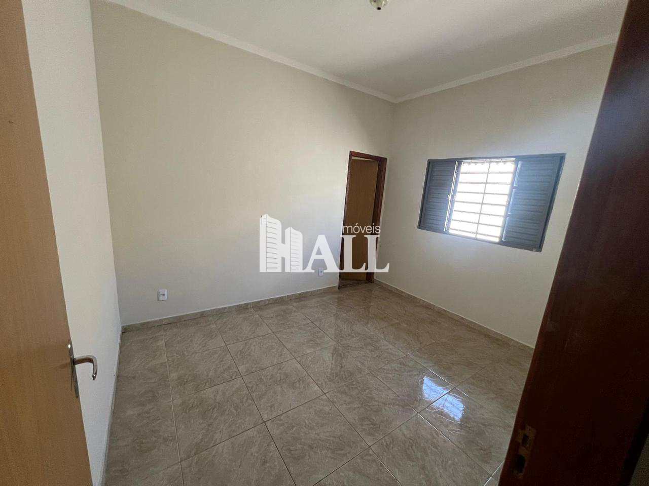 Casa à venda com 3 quartos, 92m² - Foto 4