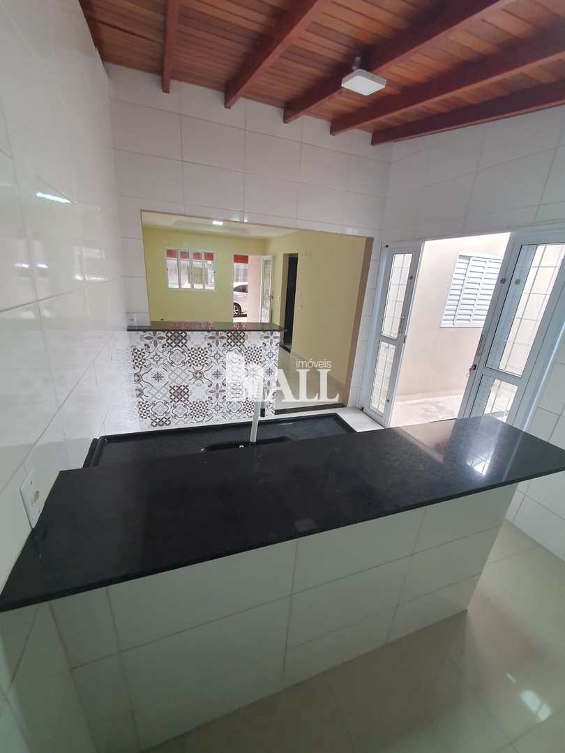 Casa de Condomínio à venda com 2 quartos, 70m² - Foto 2