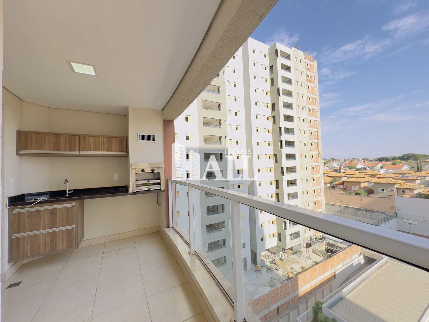 Apartamento à venda com 2 quartos, 71m² - Foto 1