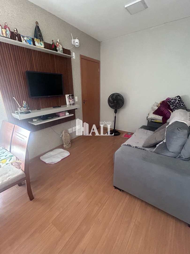 Apartamento à venda com 2 quartos, 46m² - Foto 1