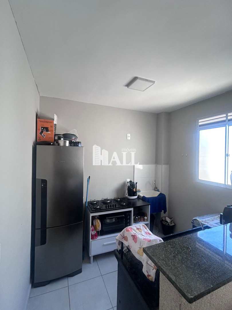 Apartamento à venda com 2 quartos, 46m² - Foto 3