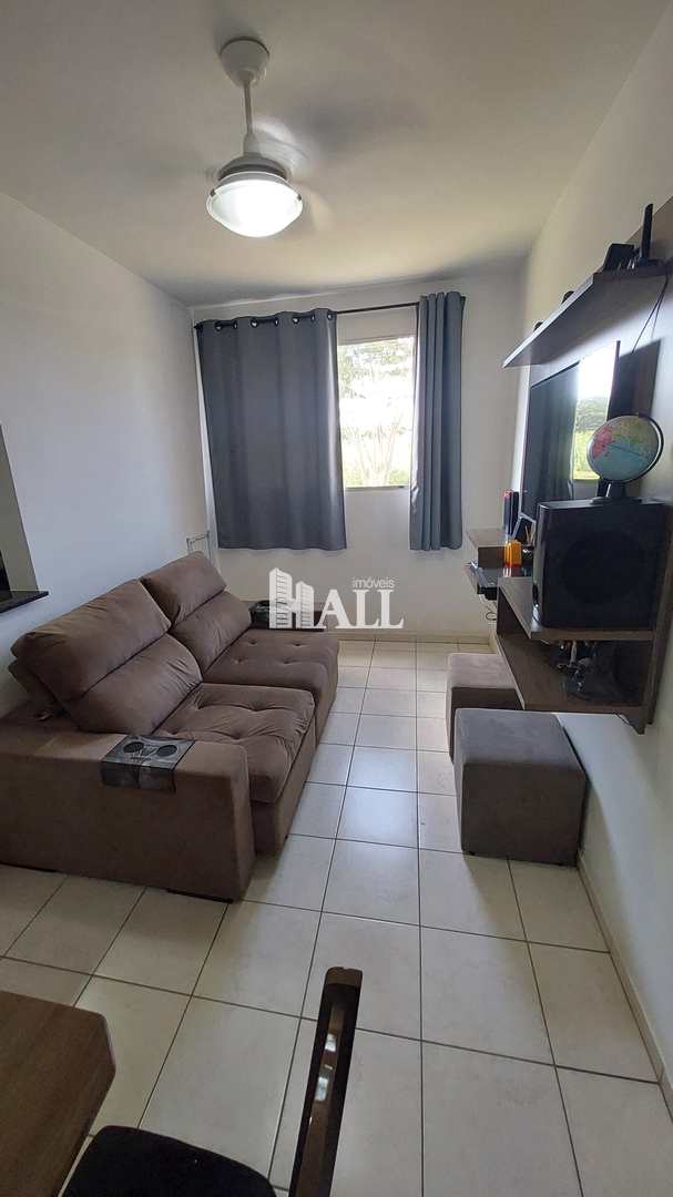 Apartamento à venda com 2 quartos, 45m² - Foto 2