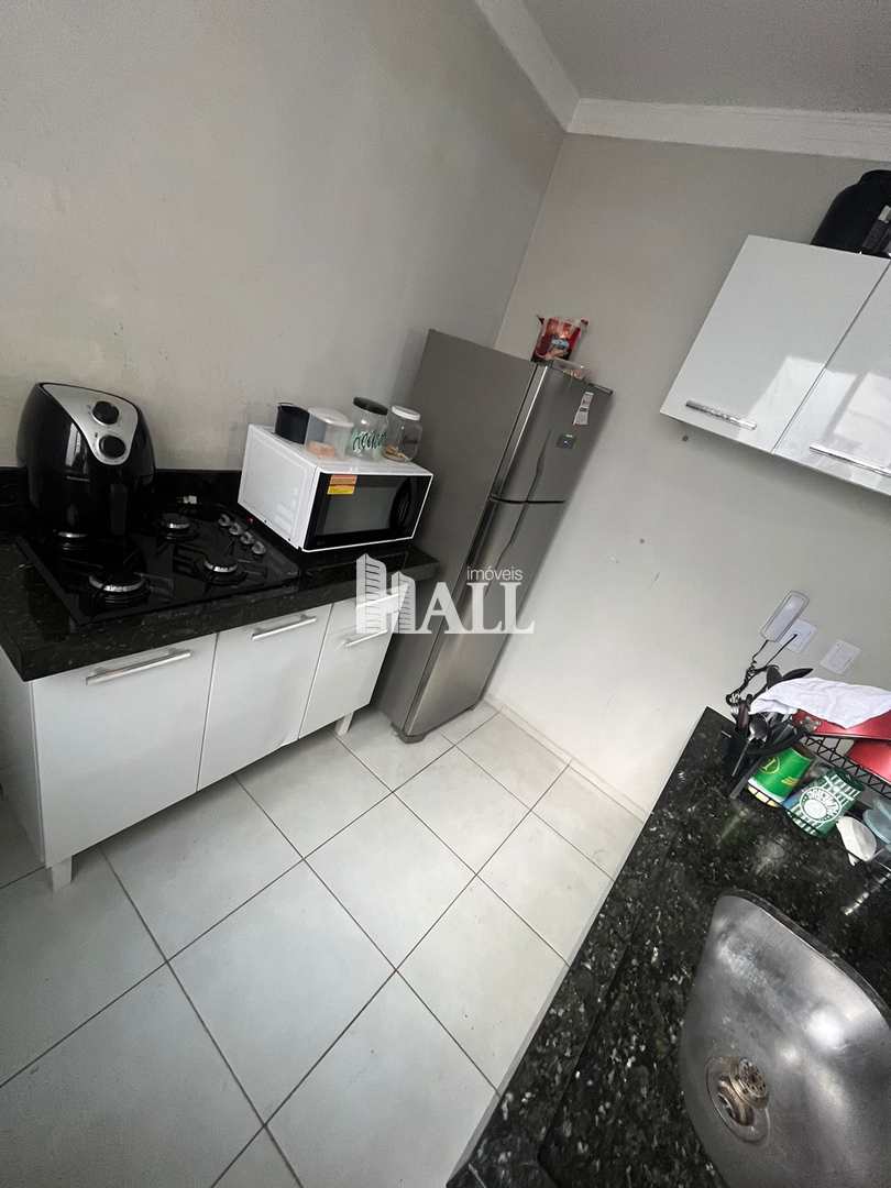 Apartamento à venda com 2 quartos, 40m² - Foto 4