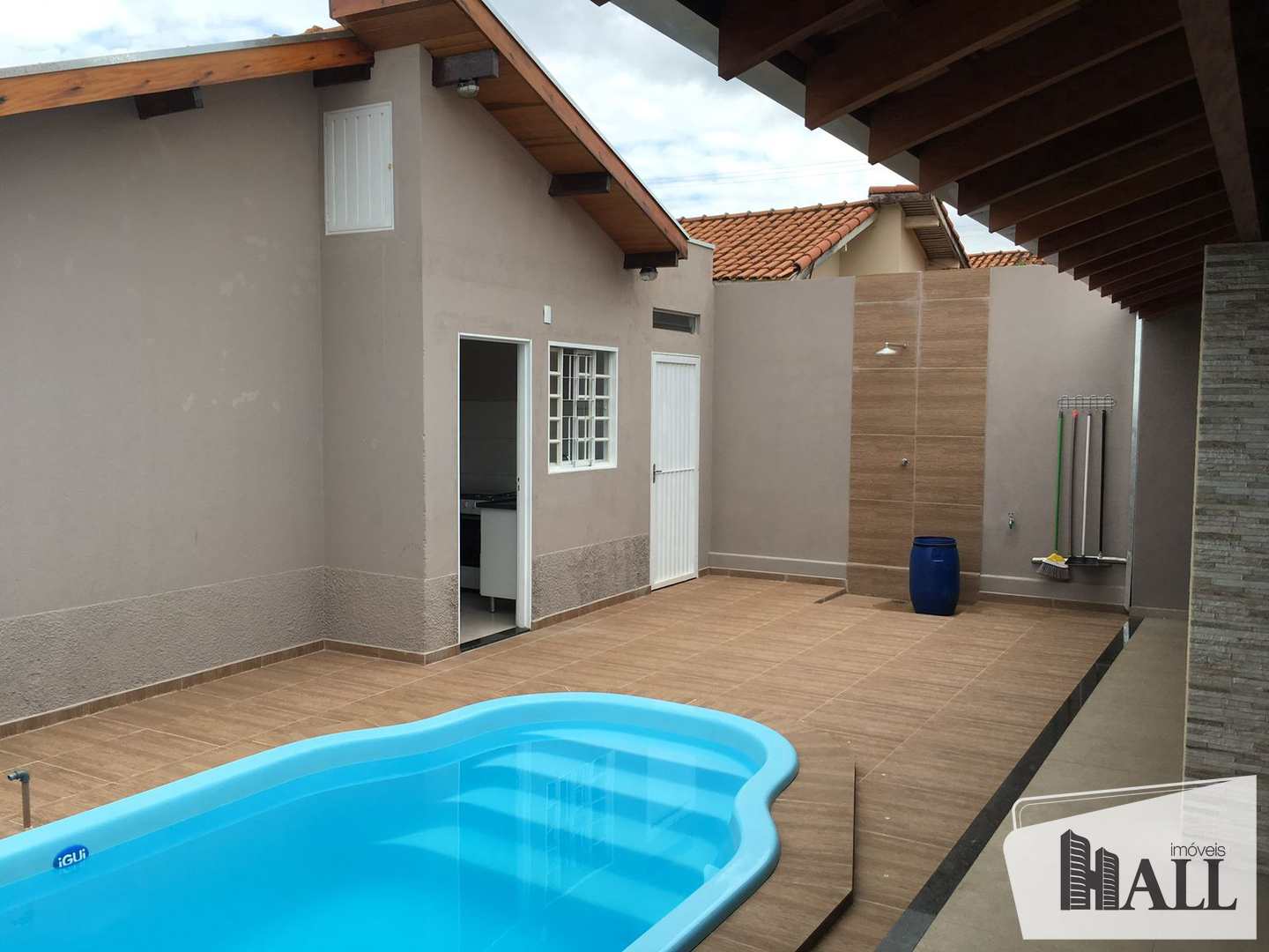 Casa à venda com 2 quartos, 200m² - Foto 11