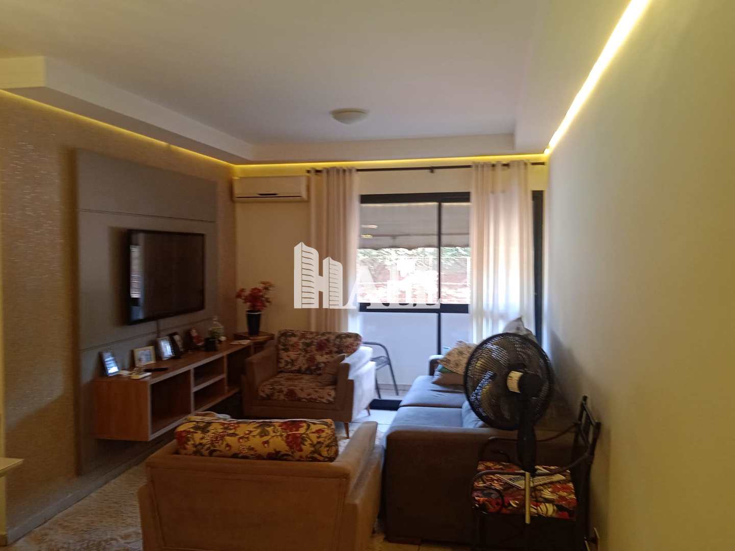 Apartamento à venda com 3 quartos, 98m² - Foto 1