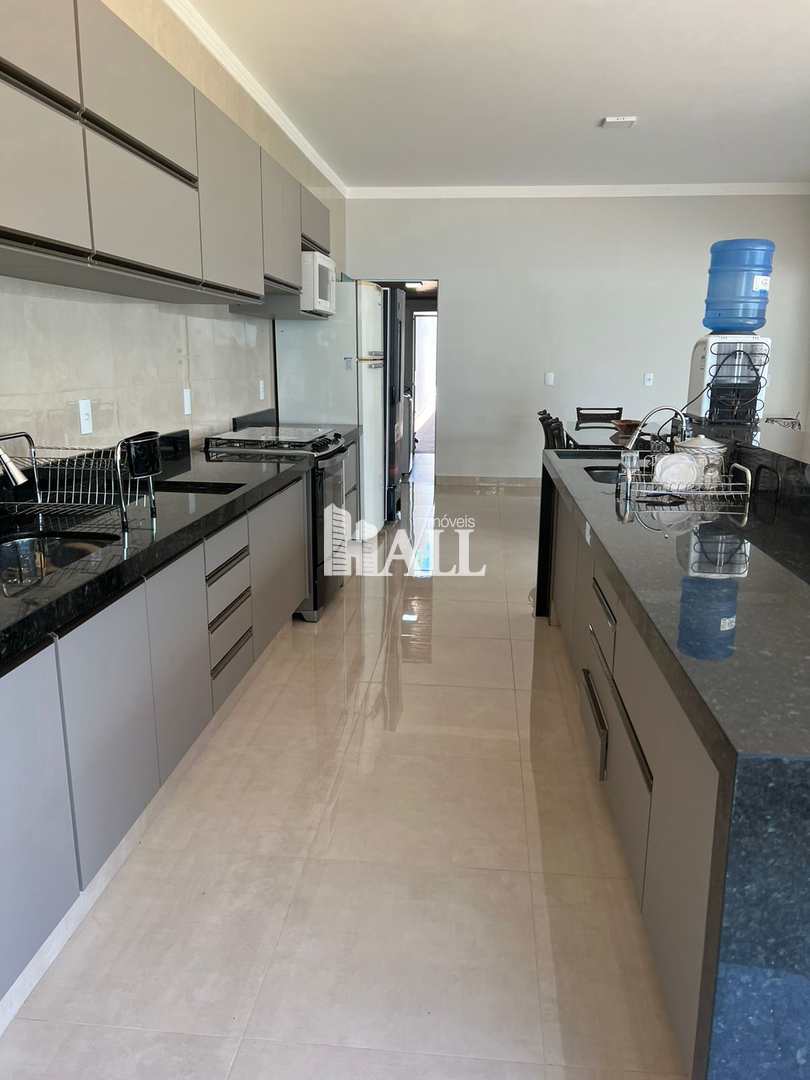 Casa à venda com 3 quartos, 300m² - Foto 9