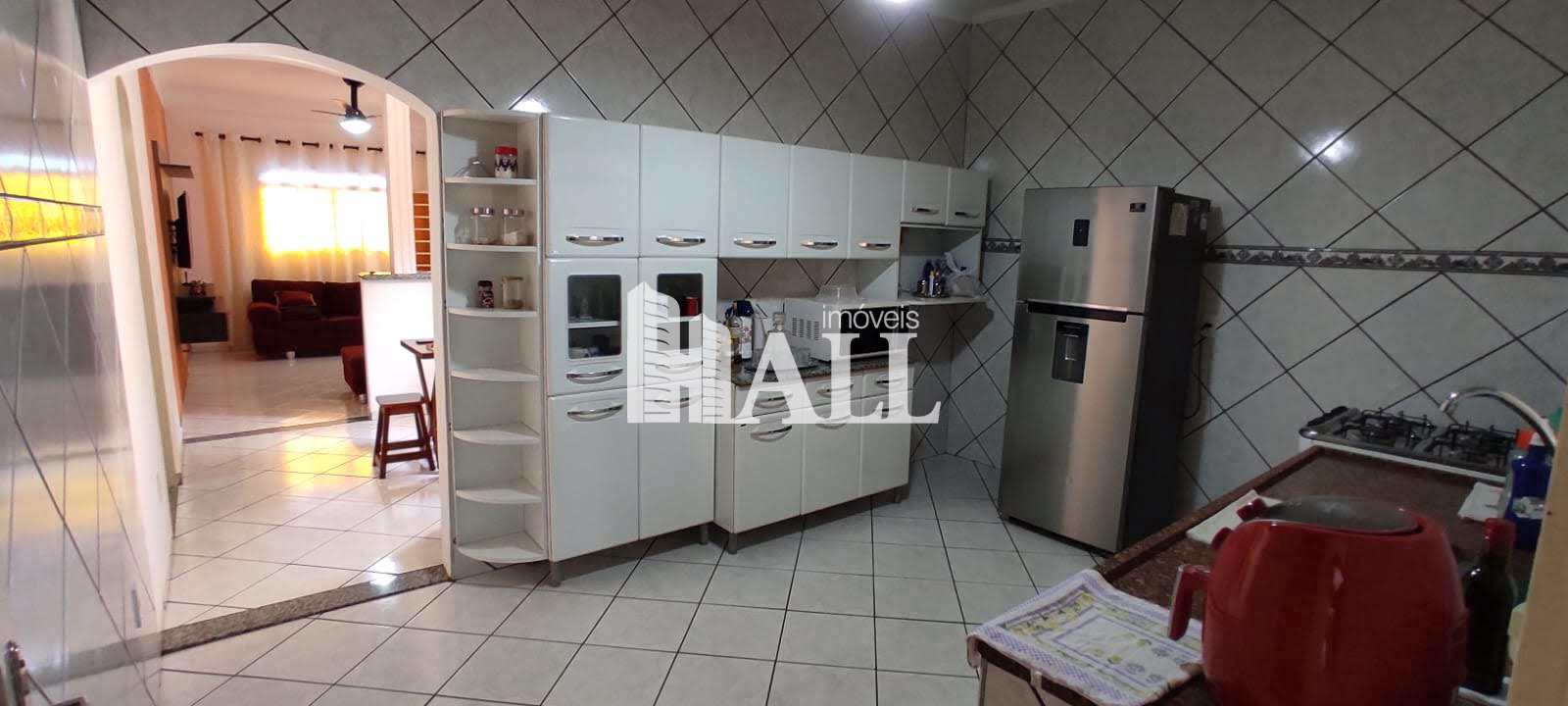 Casa à venda com 2 quartos, 160m² - Foto 2