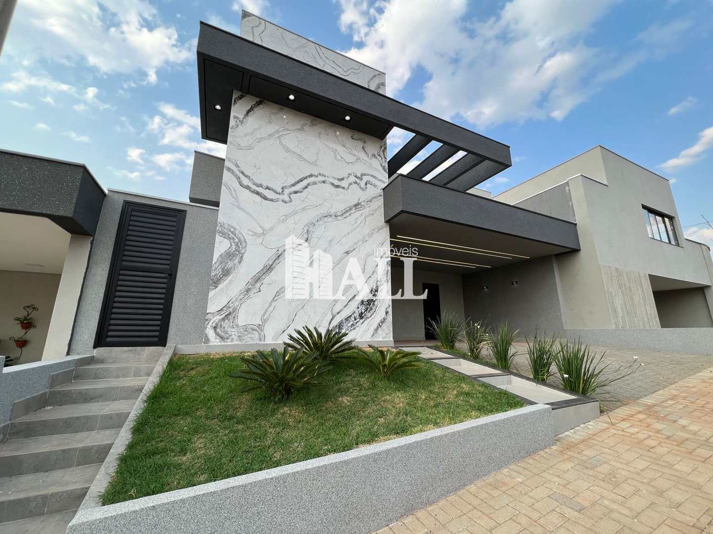 Casa de Condomínio à venda com 3 quartos, 175m² - Foto 1