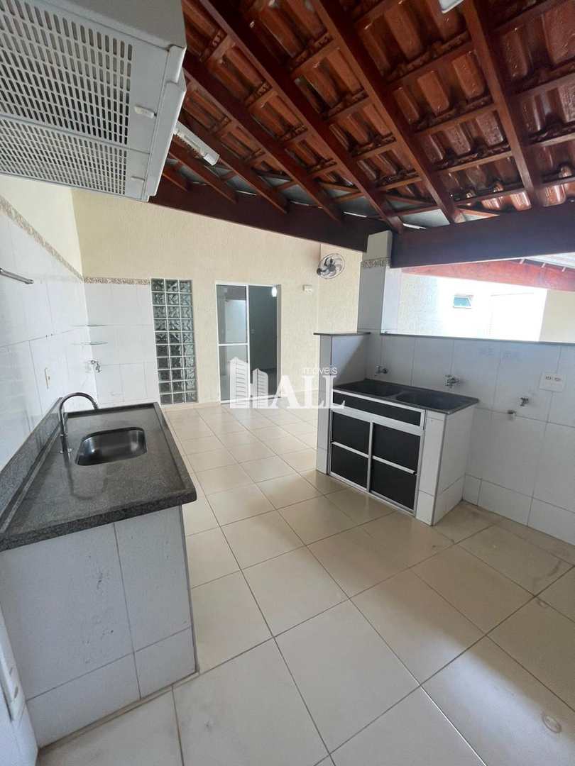 Casa de Condomínio à venda com 3 quartos, 100m² - Foto 4