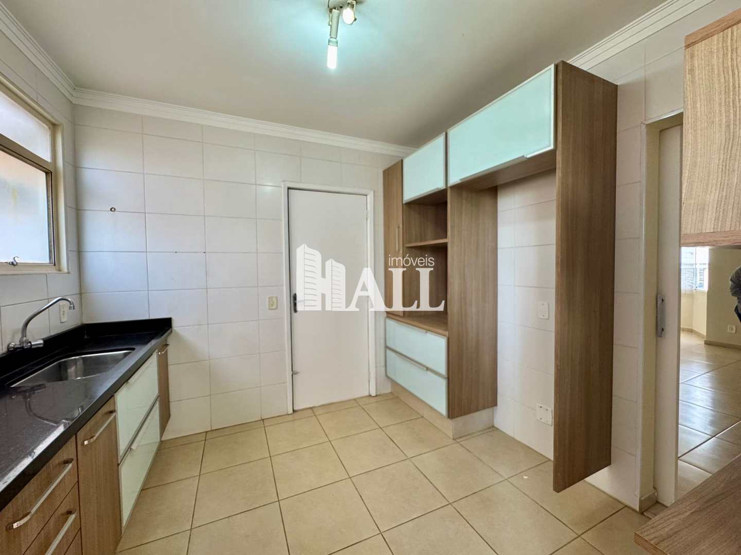 Apartamento à venda com 3 quartos, 107m² - Foto 8