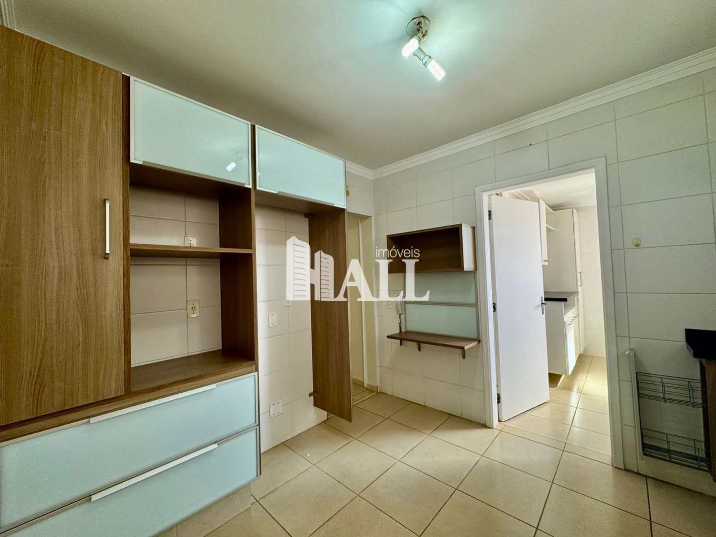 Apartamento à venda com 3 quartos, 107m² - Foto 7