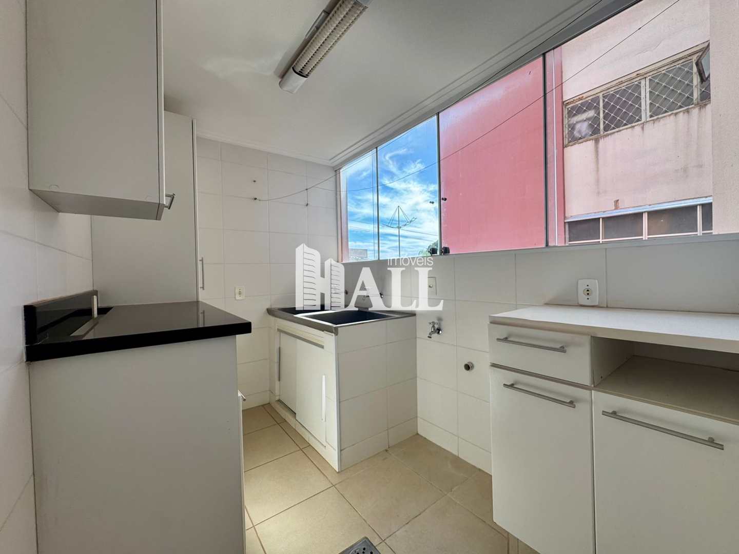 Apartamento à venda com 3 quartos, 107m² - Foto 9