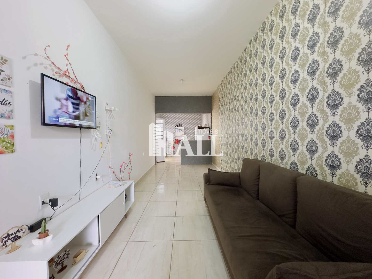 Casa à venda com 2 quartos, 150m² - Foto 1