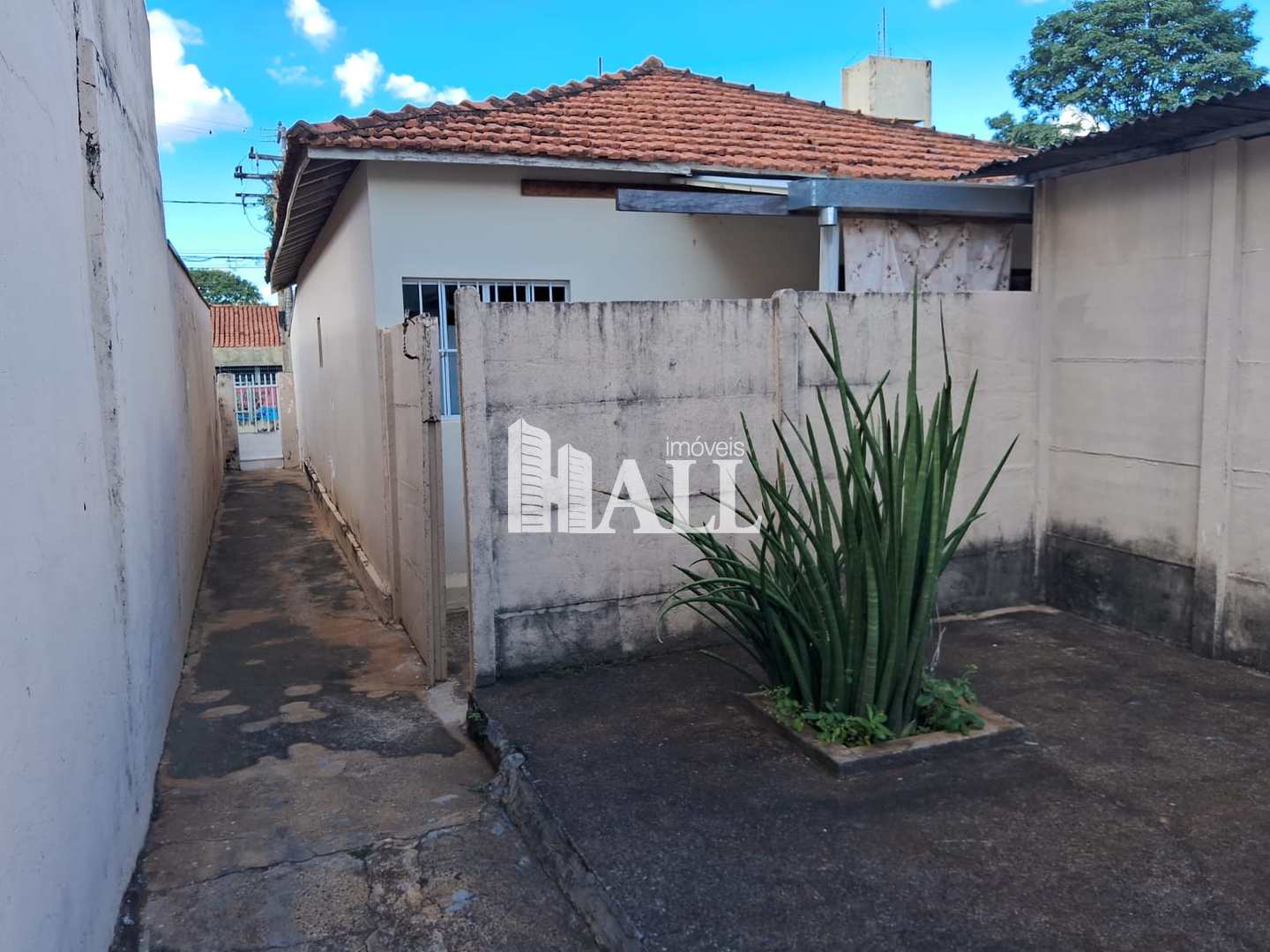 Casa à venda com 2 quartos, 200m² - Foto 8