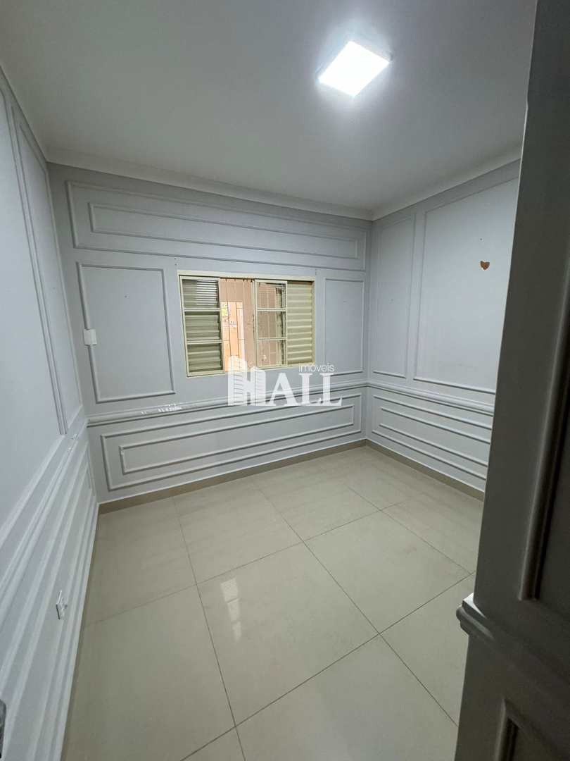 Casa à venda com 4 quartos, 163m² - Foto 3