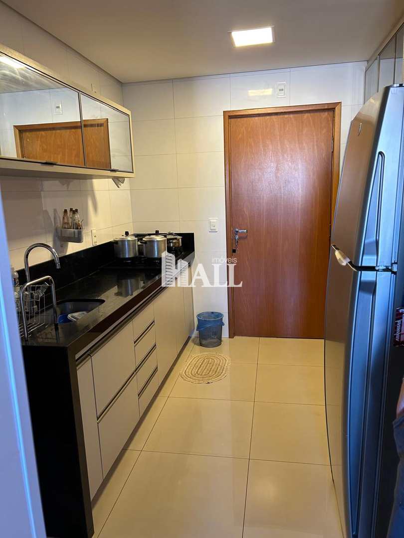 Apartamento à venda com 3 quartos, 100m² - Foto 4