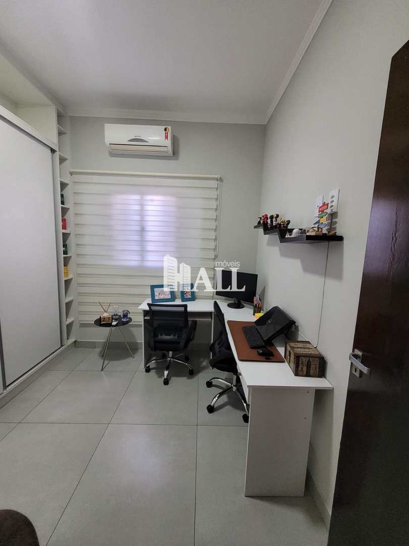 Casa à venda com 2 quartos, 200m² - Foto 8