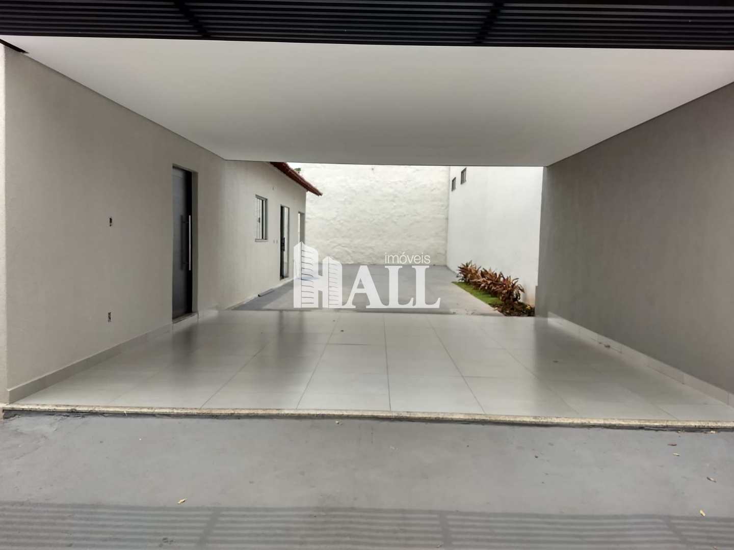 Casa à venda com 3 quartos, 140m² - Foto 1