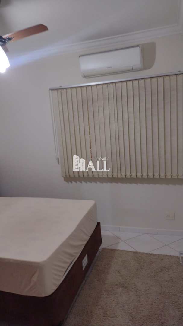 Apartamento à venda com 2 quartos, 70m² - Foto 13