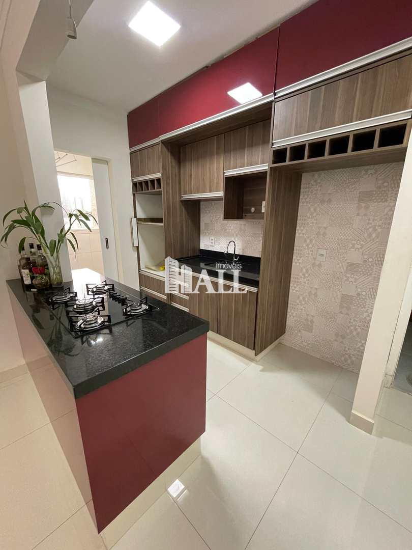 Apartamento à venda com 2 quartos, 77m² - Foto 2