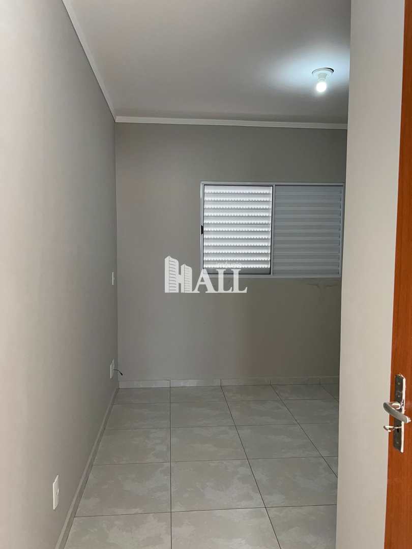 Casa à venda com 3 quartos, 54m² - Foto 4