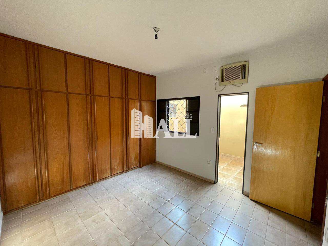 Casa à venda com 3 quartos, 216m² - Foto 10