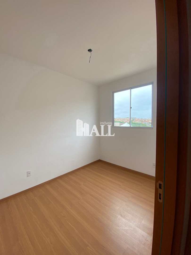 Apartamento à venda com 2 quartos, 45m² - Foto 2