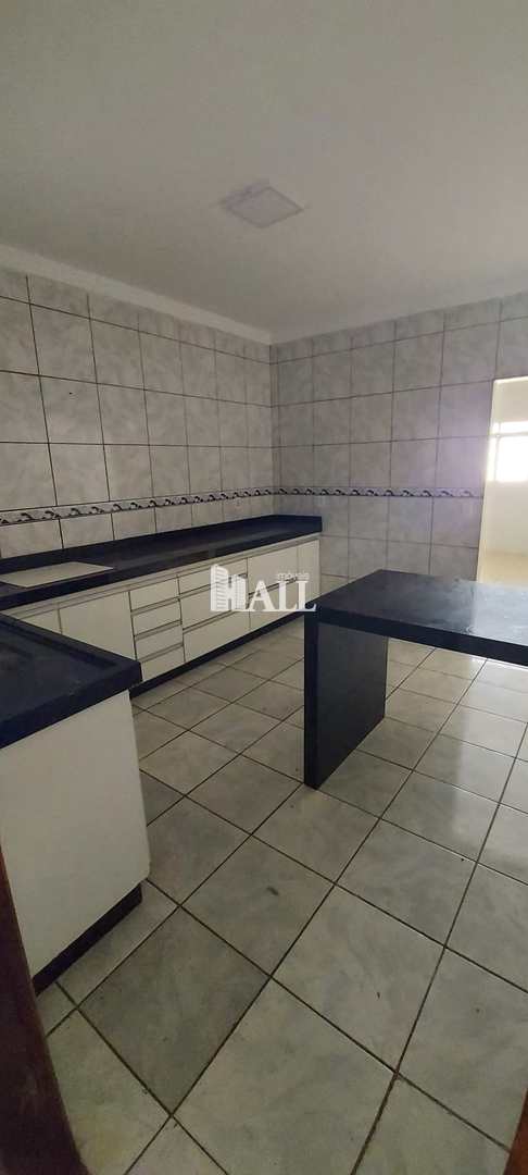 Casa à venda com 3 quartos, 200m² - Foto 2