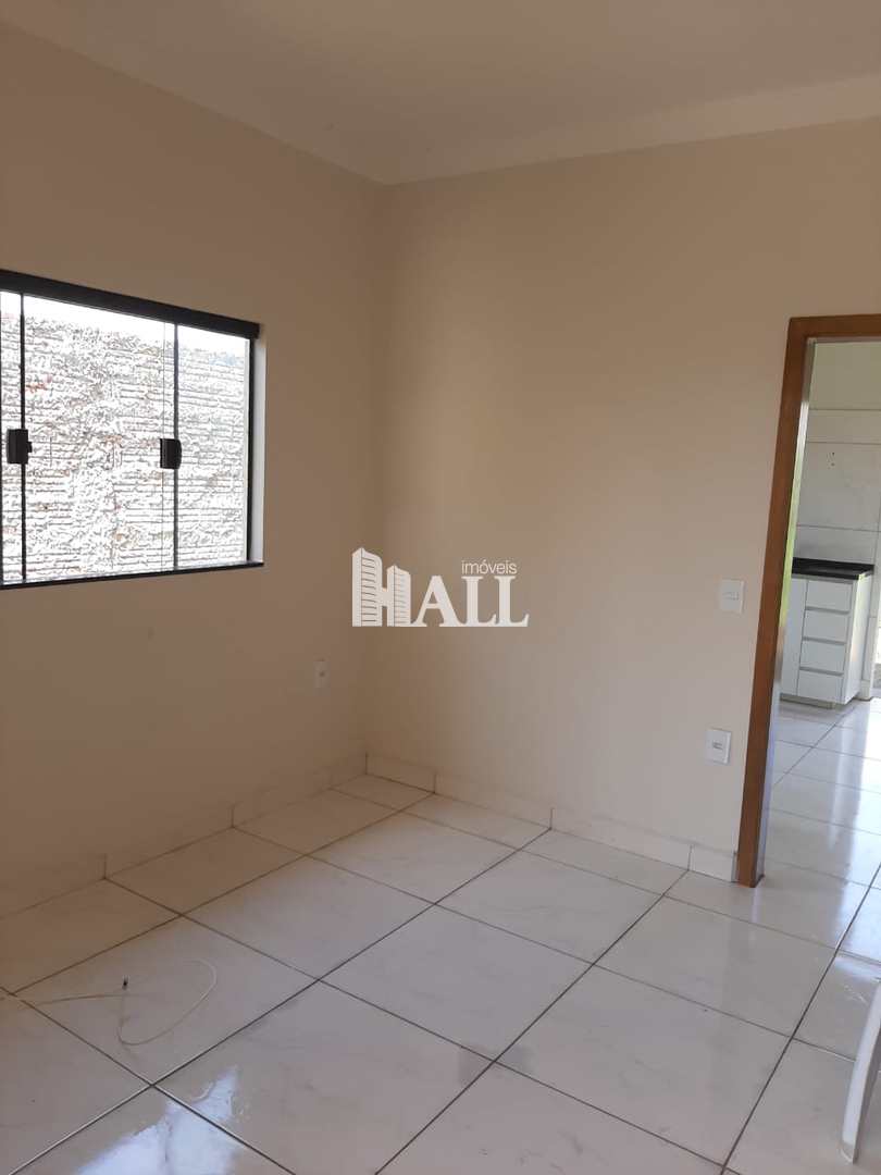 Casa à venda com 3 quartos, 250m² - Foto 1