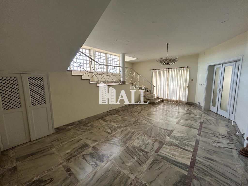 Casa à venda com 6 quartos, 750m² - Foto 3