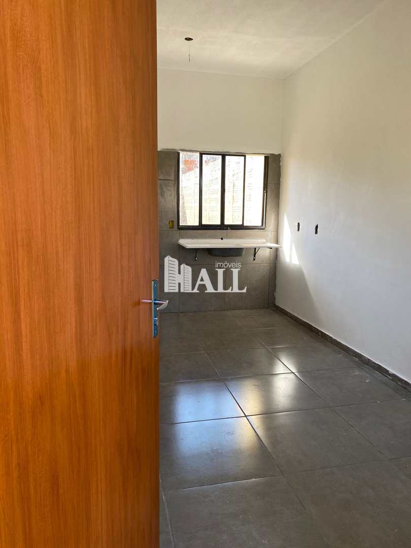 Casa à venda com 2 quartos, 55m² - Foto 1