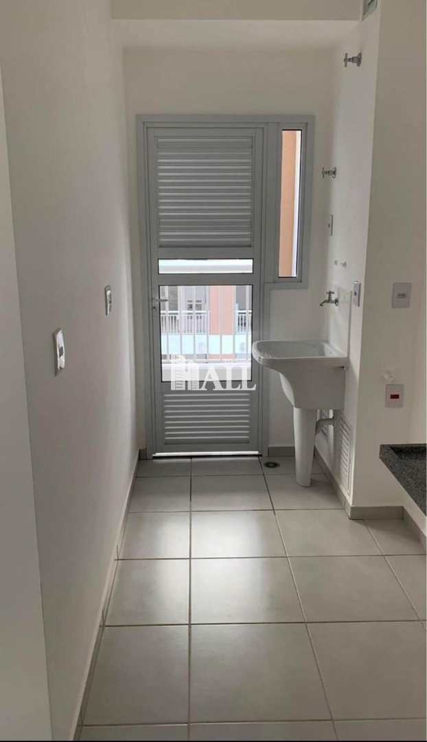 Apartamento à venda com 3 quartos, 77m² - Foto 3