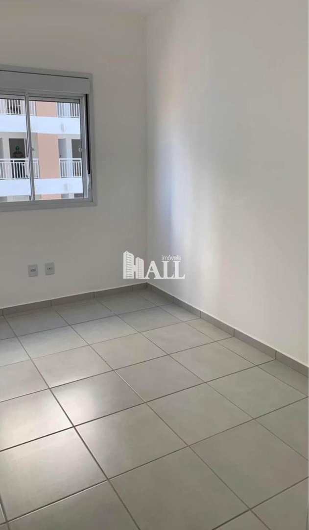 Apartamento à venda com 3 quartos, 77m² - Foto 1