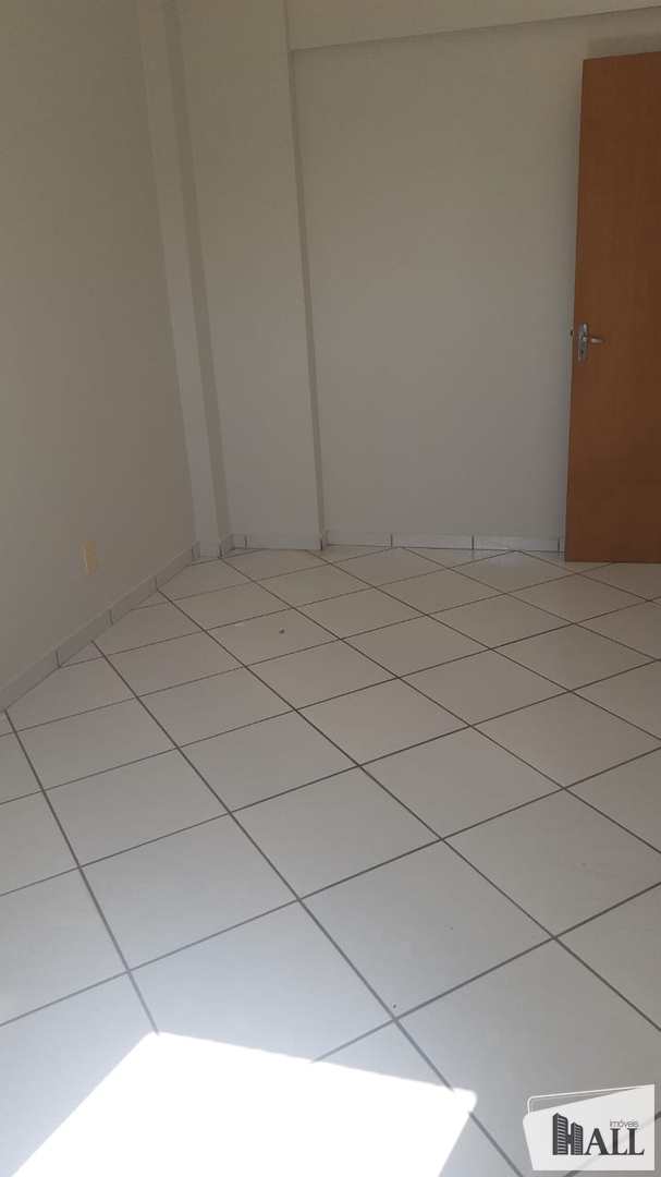 Apartamento à venda com 1 quarto, 60m² - Foto 2