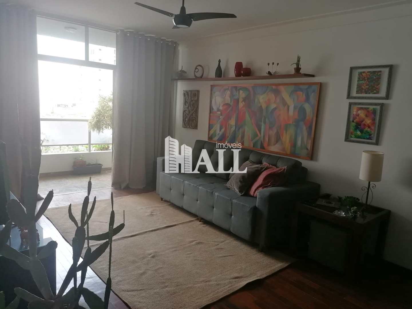 Apartamento à venda com 3 quartos, 140m² - Foto 1