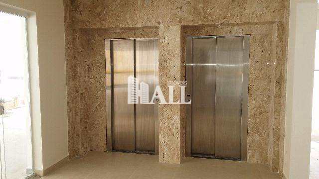 Apartamento com 2 quartos à venda, 70m² — foto 17 de 18