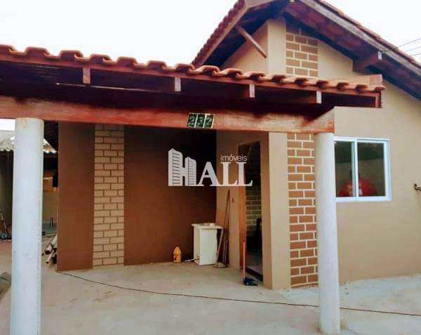 Casa à venda com 4 quartos, 90m² - Foto 1