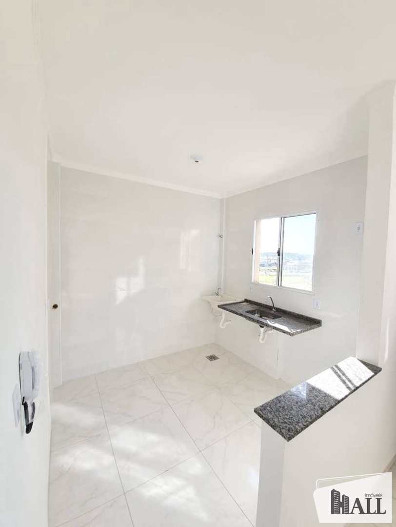 Apartamento à venda com 2 quartos, 43m² - Foto 2