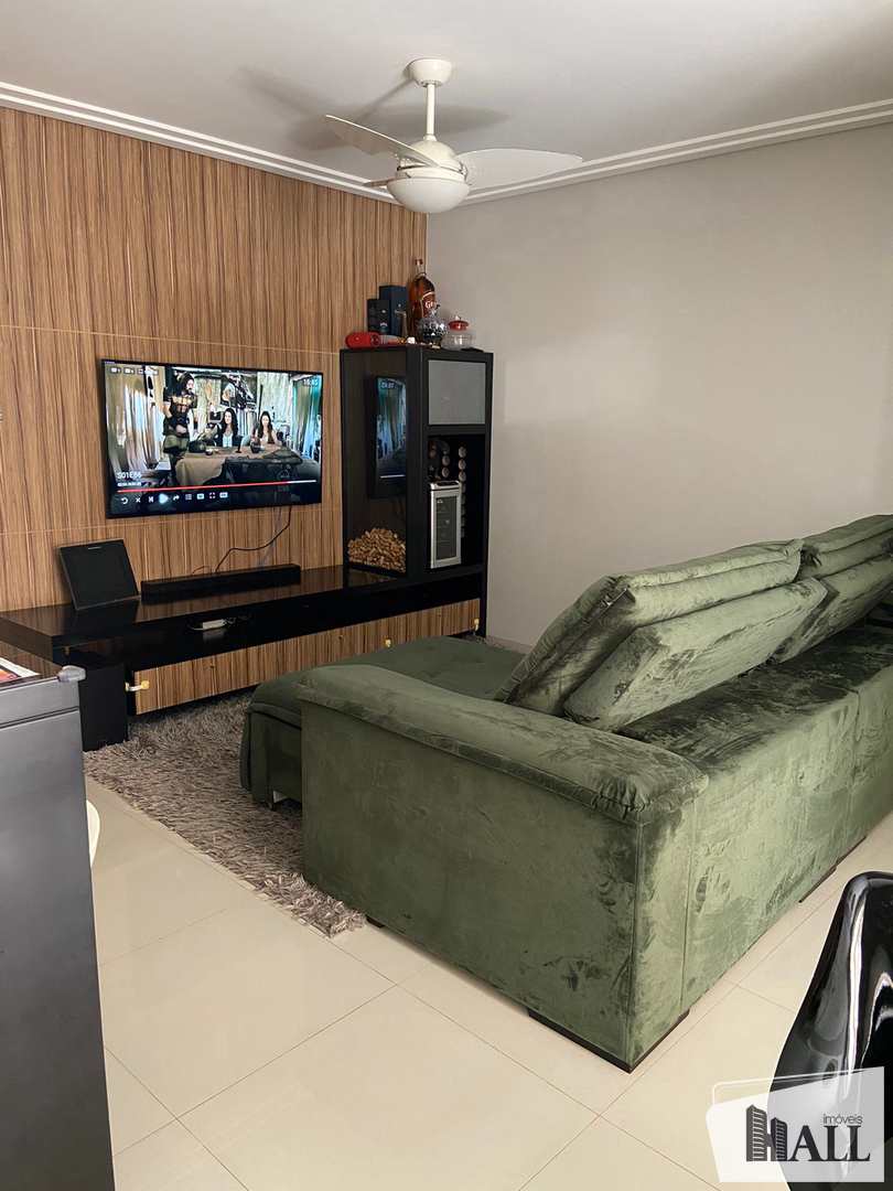 Apartamento à venda com 3 quartos, 80m² - Foto 2