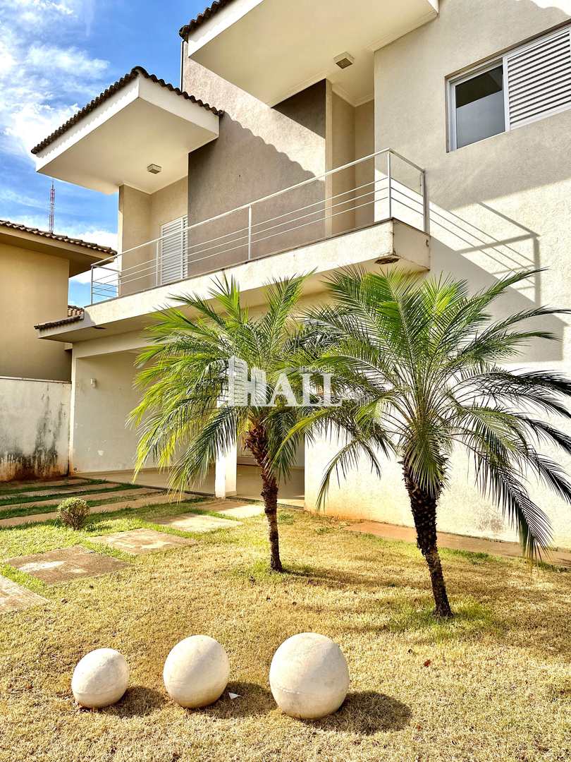 Casa de Condomínio à venda com 3 quartos, 400m² - Foto 2