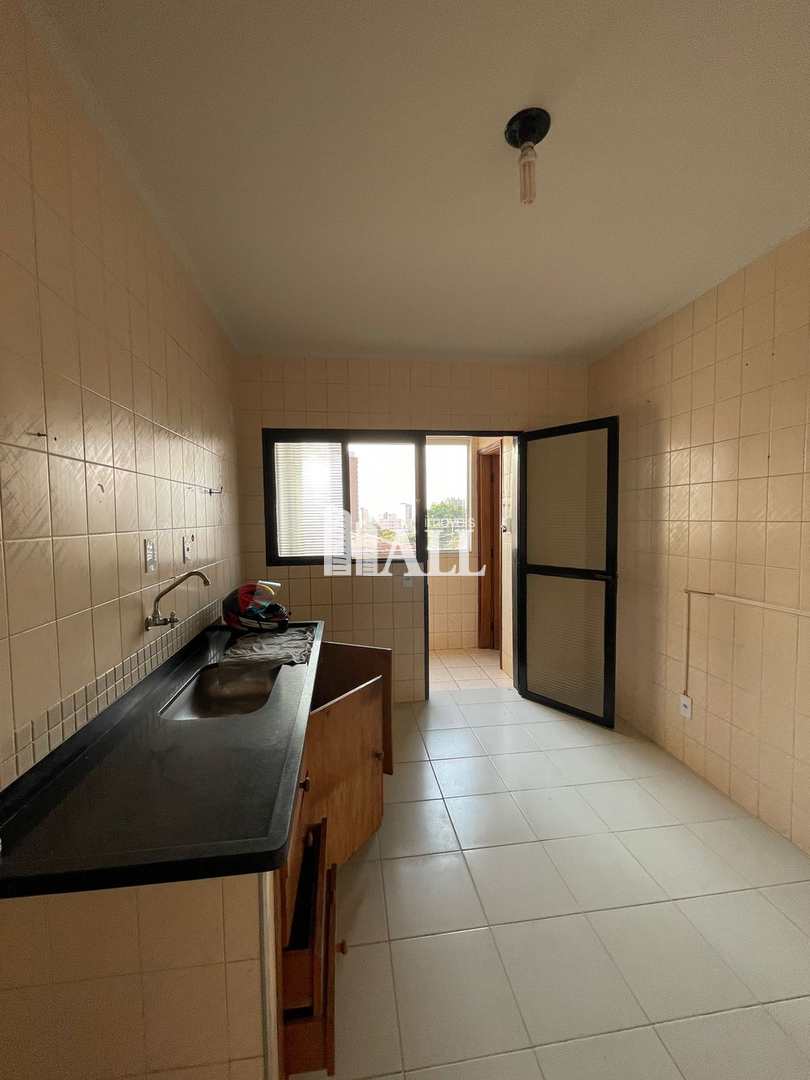 Apartamento à venda com 3 quartos, 98m² - Foto 2